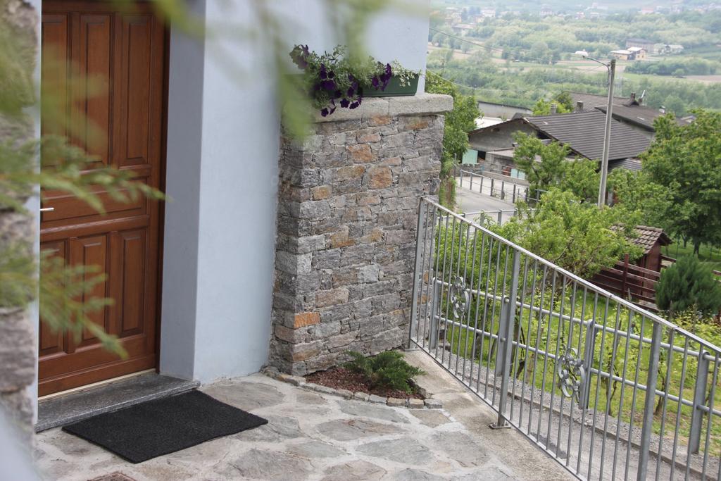 La Madonnina Apartment Villa di Tirano Phòng bức ảnh