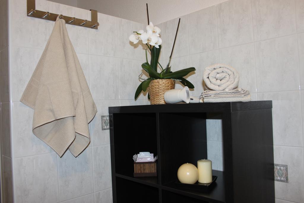 La Madonnina Apartment Villa di Tirano Phòng bức ảnh